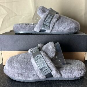 UGG M Fluff IT